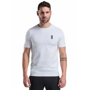 T-shirt lifestyle link white